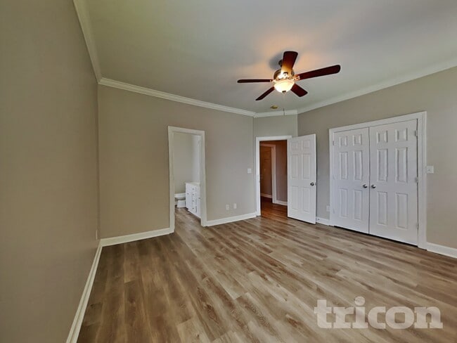 Photo - 79 Kerrylane Dr