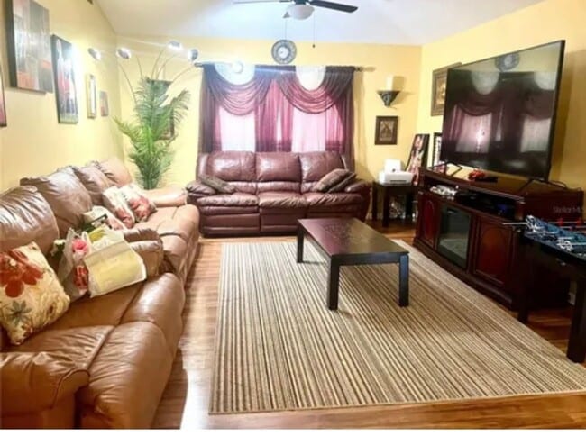 Building Photo - 4651 SW 136th Pl Rental
