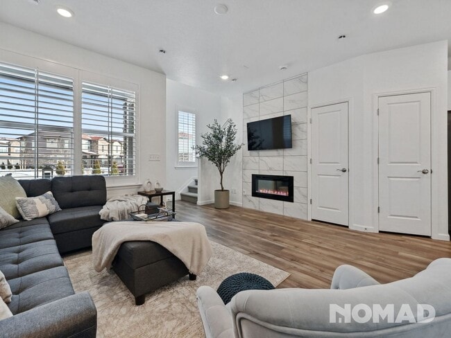 Photo - 8388 Donati Ter