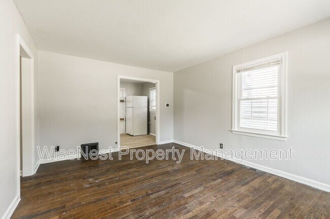 Photo - 5760 College Ave