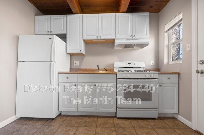 Photo - 695 Denslowe Dr