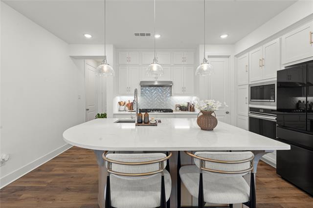 Photo - 2712 Epping Wy