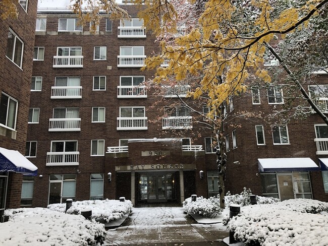 Building Photo - 950 Massachusetts Ave Unit 310 Rental