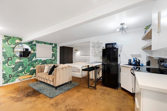 Photo - 1525 E Diamond St Unit 1