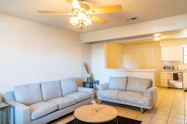 Photo - 210 Rolston Rd Casa