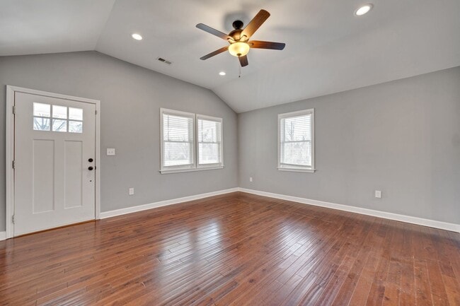 Photo - Beautiful bungalow in fabulous Durham location!