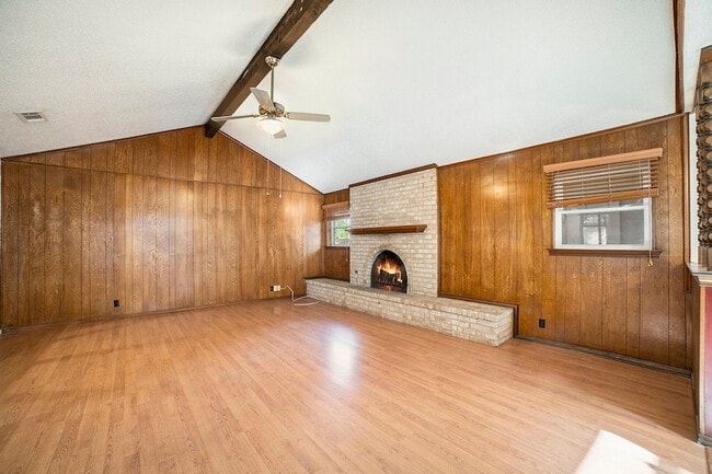 Photo - 1608 San Antone Ln
