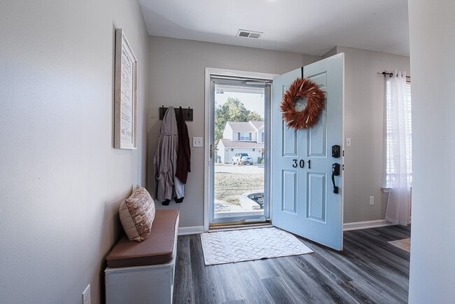 Photo - 4 BR/Loft near Simpsonville!  Lawn Maintenance included! Amenities & Close to Shopping & Restaurants