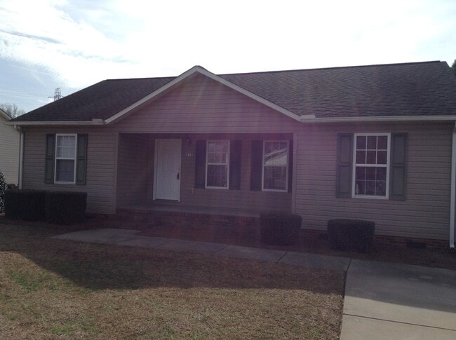 Building Photo - 178 Third Ave., China Grove - 3br 2ba - COMING LATE MAY - 1495.00
