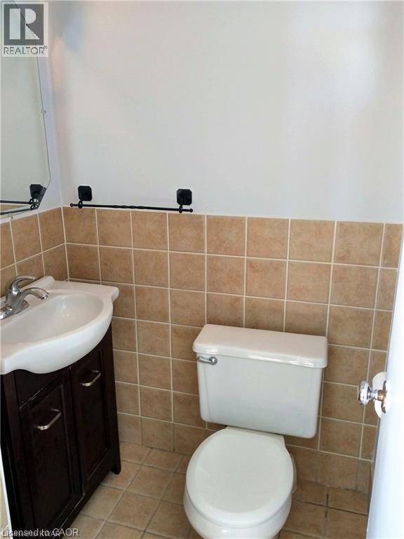 Photo - 410 Erb St. W