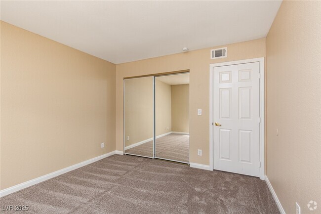 Building Photo - 2967 Juniper Hills Blvd Unit 103 Rental