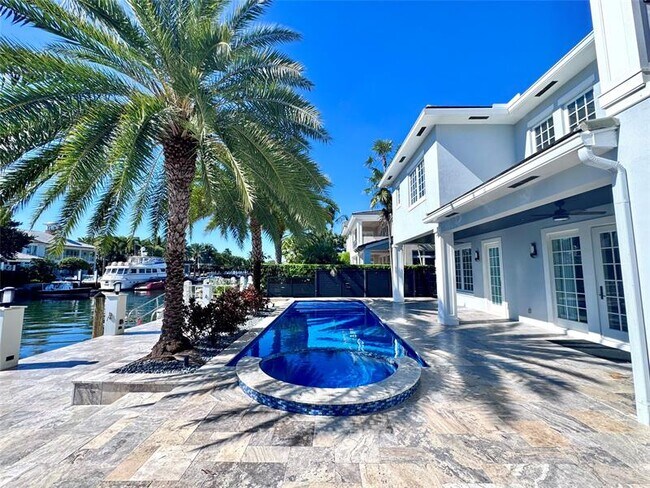 Photo - 1744 SE 9th St