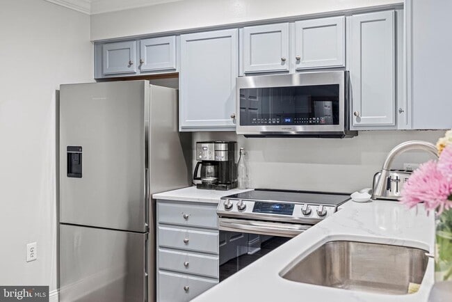 Photo - 1001 N Vermont St Unidad 105