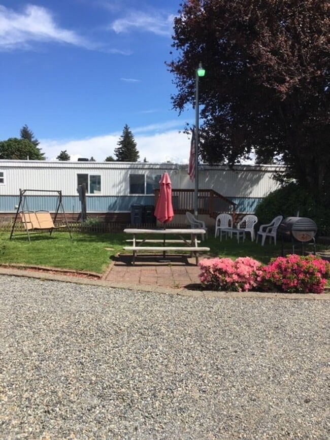 Photo - Single Wide Mobile Home Available- Now Leasing! Unit 05B-POU