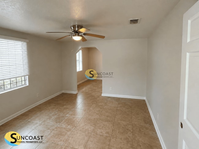 Photo - 2108 Mt Herman St