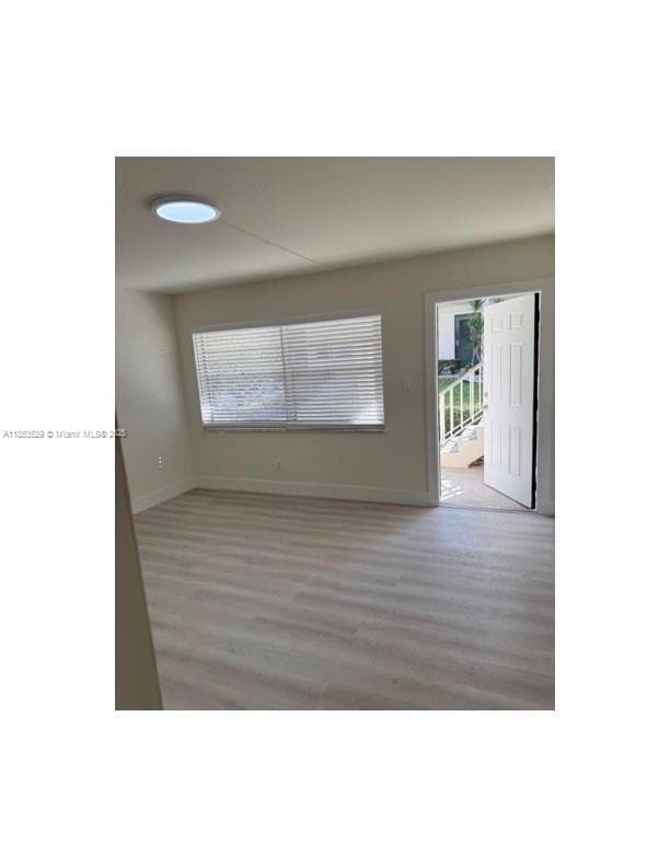 Building Photo - 340 NW 19th St Unit 1060 Rental