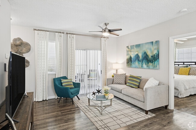 2BR, 2BA - 1165SF - Living Room
