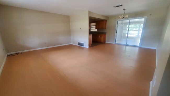 Photo - Large 2 Bedroom, 2.5 Bath with large Den and Family Room in Rainbows End, Dunnellon, FL