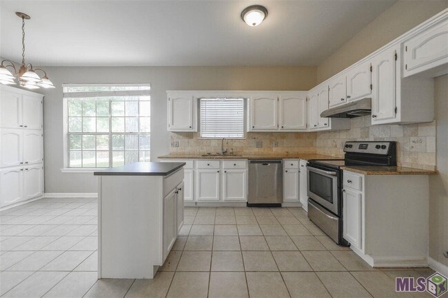 Photo - 7131 Point Avery Dr