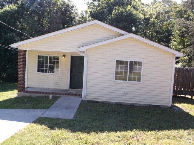 Building Photo - One Level House for Rent-Clemmonsville Rd....