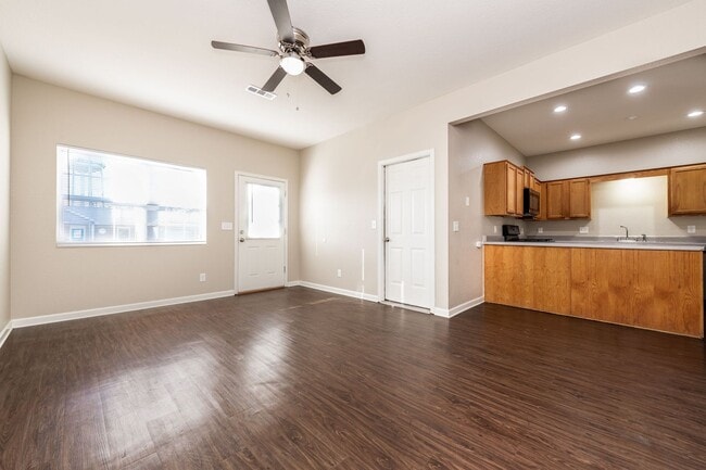 Photo - Remodeled 2 Bedroom Duplex in Rogers AR – Pet Friendly, Private Community