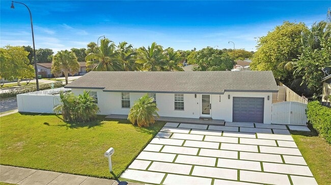 Photo - 15440 SW 102nd Pl