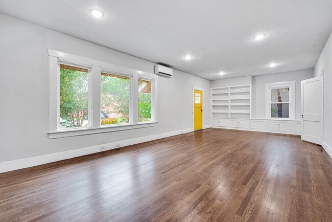 Photo - Charming Craftsman Style Home in Tobin Hill!
