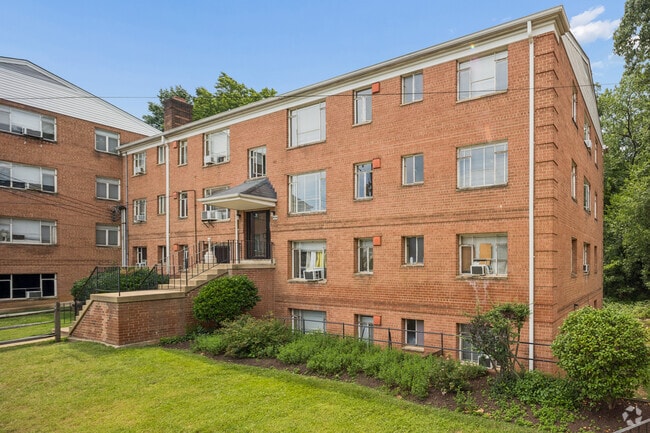 Building Photo - Larchmont Village Apartment