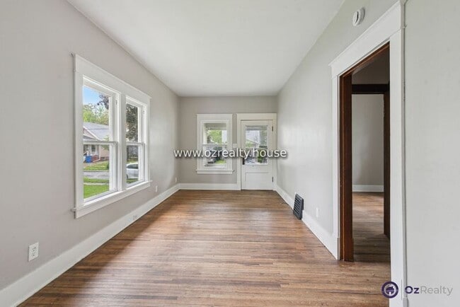 Photo - 2027 Berkshire Pl