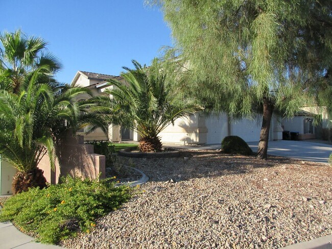 Photo - 4 BEDROOM POOL HOME IN GREEN VALLEY RANCH