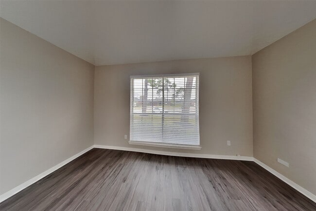 Photo - 4311 Duesenberg Ct