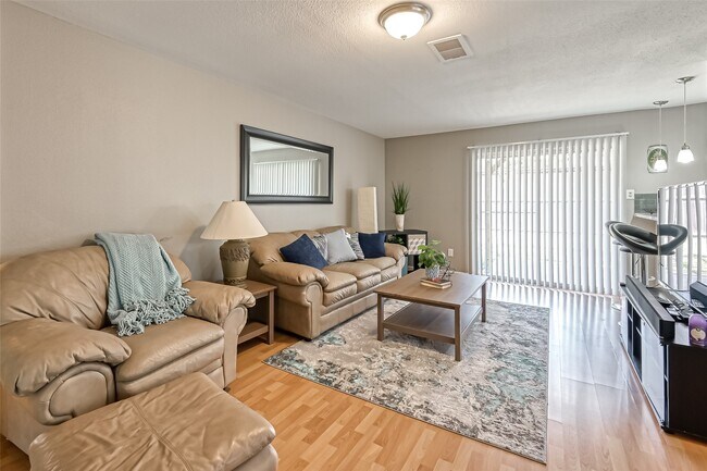 Photo - 2215 Fort Laramie Dr