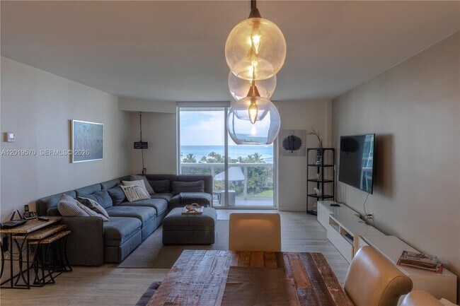 10275 Collins Ave Unit 634