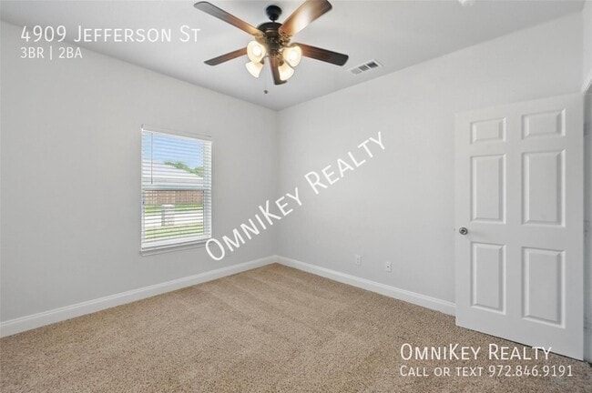 Photo - 4909 Jefferson St
