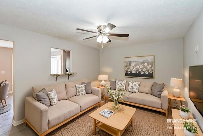 Photo - 507 Nixon Way