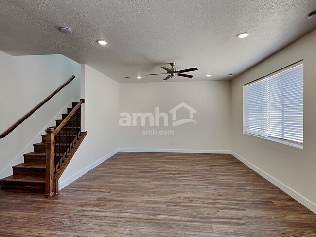 Photo - 4292 N Poplar St