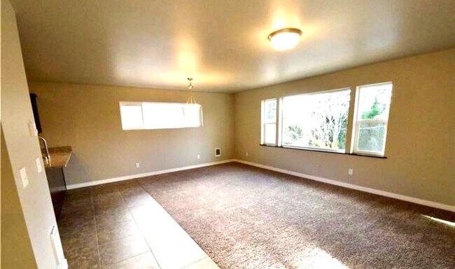 Photo - Beautiful Two-Story Home for Rent near WWU!