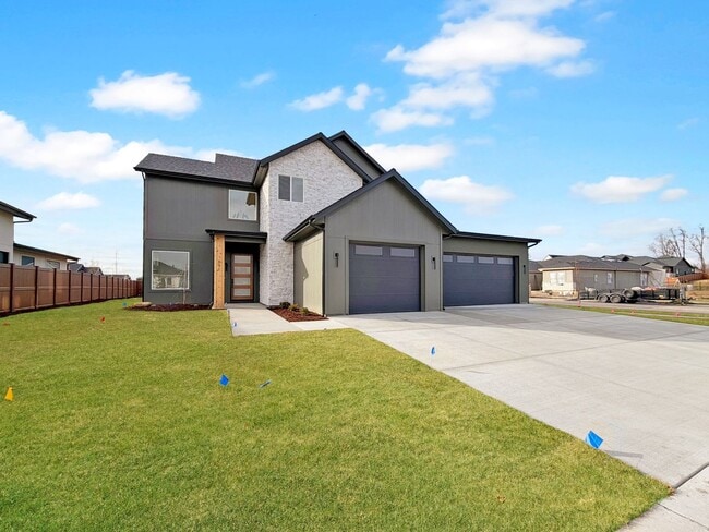 Building Photo - Pet-Friendly Luxury: New 4BD Construction with 2 Dedicated Offices in Eagle’s Centerra Community