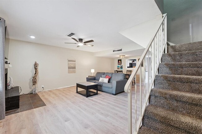 Photo - 9605 Hefner Village Blvd