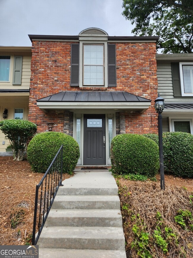 Photo - 1085 Holly Dr