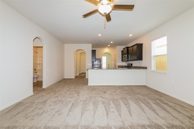 Photo - 26865 Steinbeck Dr