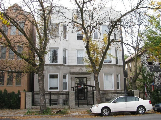 Building Photo - 2114 N California Ave Unit 3