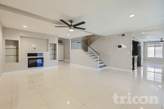 Photo - 2613 N 89th Dr