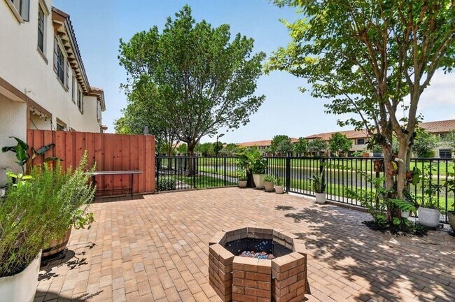 Photo - 10139 Wellington Parc Dr
