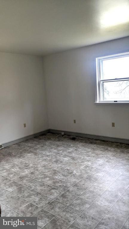 Photo - 594 Truce Rd