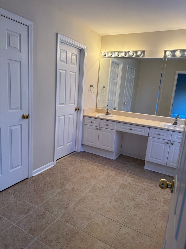 Photo - 113 Honey Creek Ln