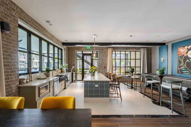 The Felicity on Perry apartments — community photo