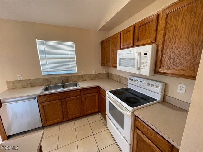 Photo - 3308 42nd St SW