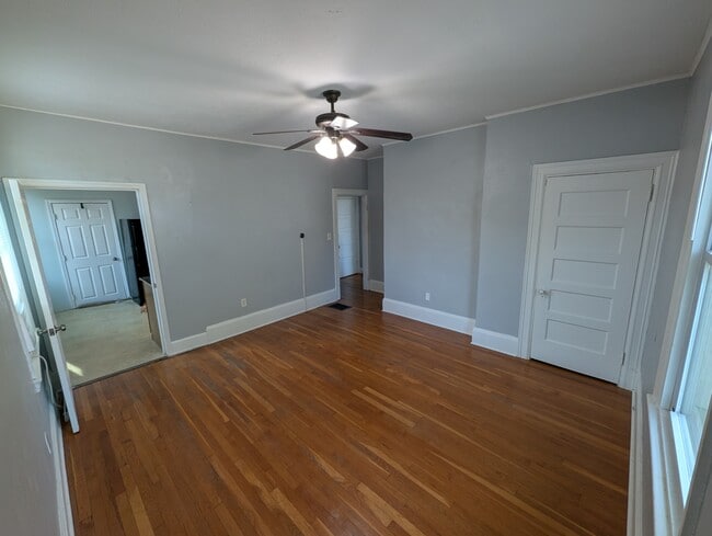 14' x 13' Living Room - 3404 Baltimore Ave Unit 2