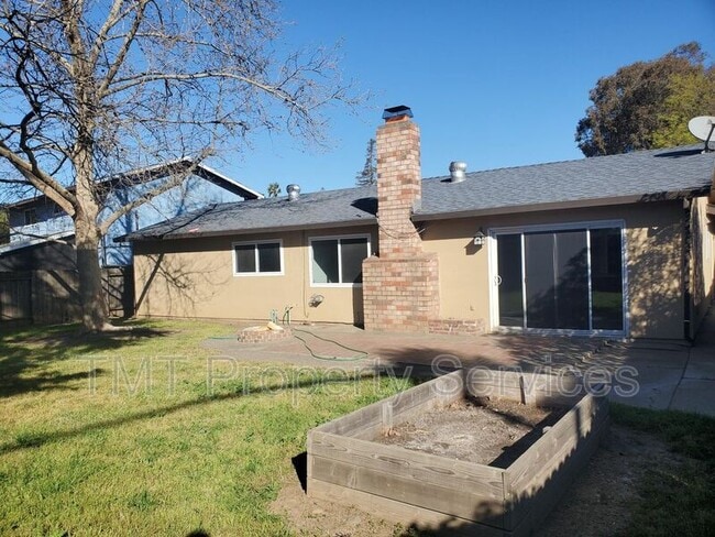 Photo - 9002 Salmon Falls Dr